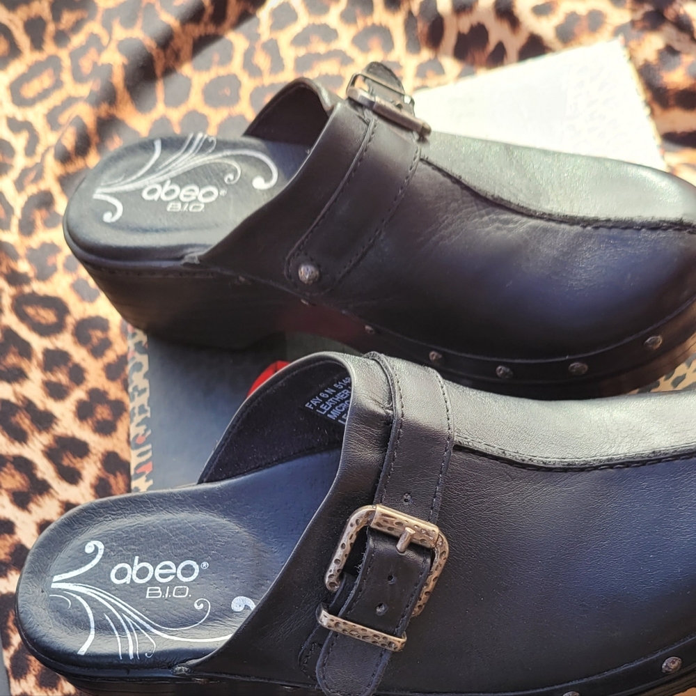 Women shoes